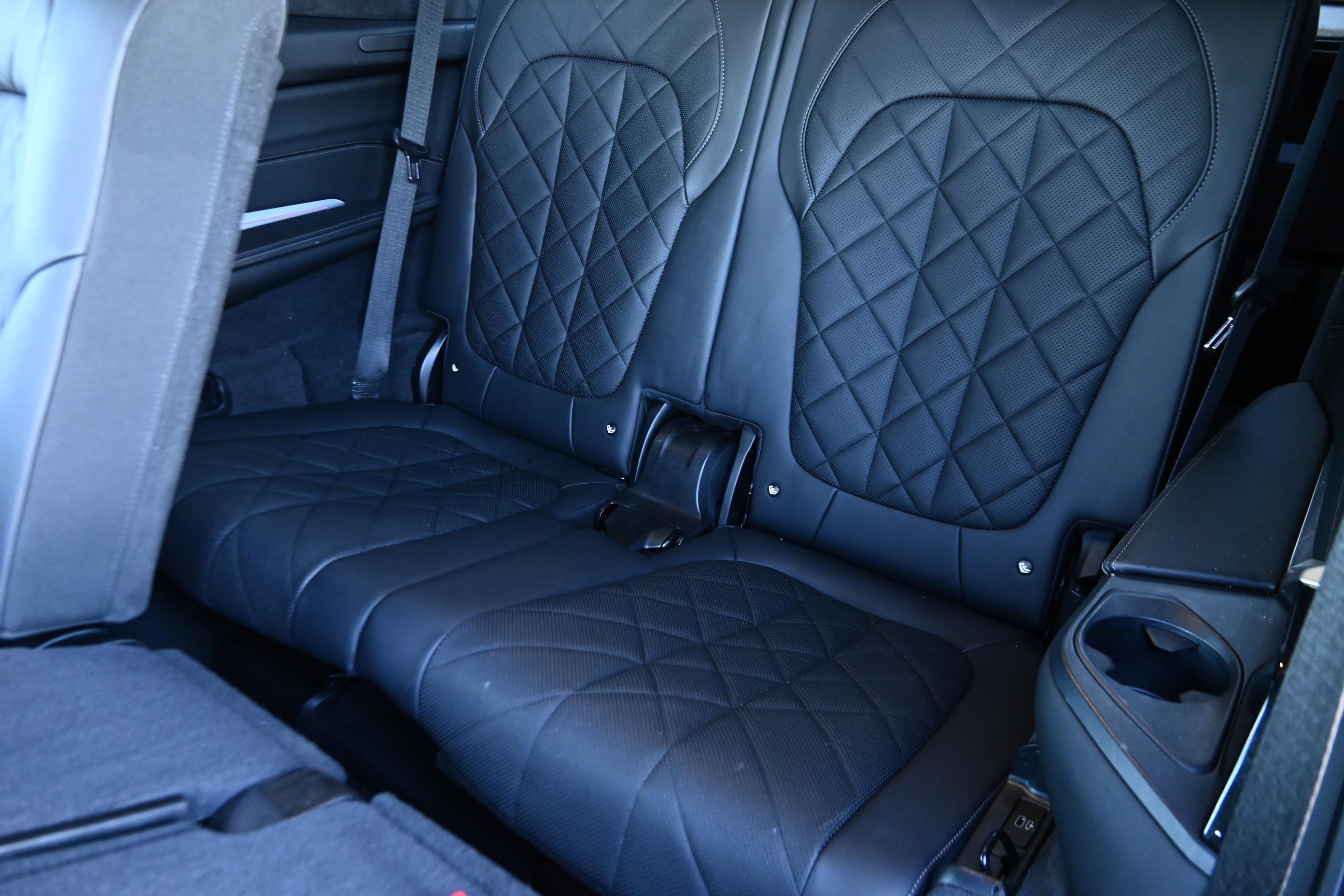 Certified 2024 BMW X7 xDrive40i w/ Executive Package image 11