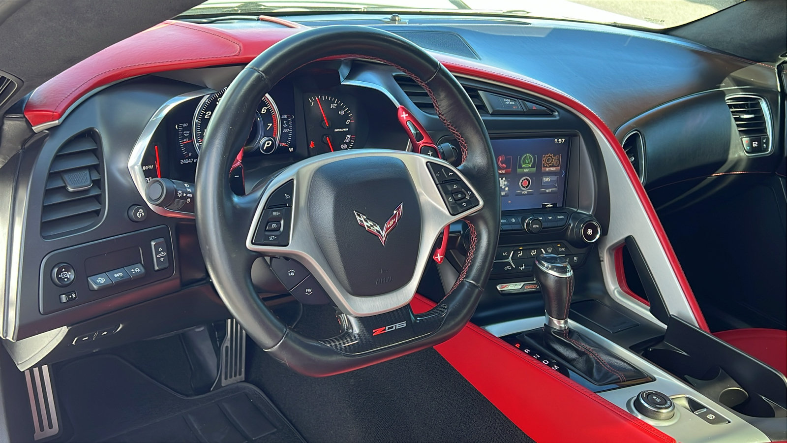 Certified 2015 Chevrolet Corvette Z06 w/ 3LZ Preferred Equipment Group RWD image 13