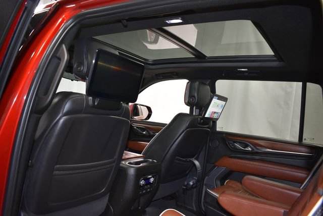 Used 2024 GMC Yukon XL Denali Ultimate AWD/4WD image 30