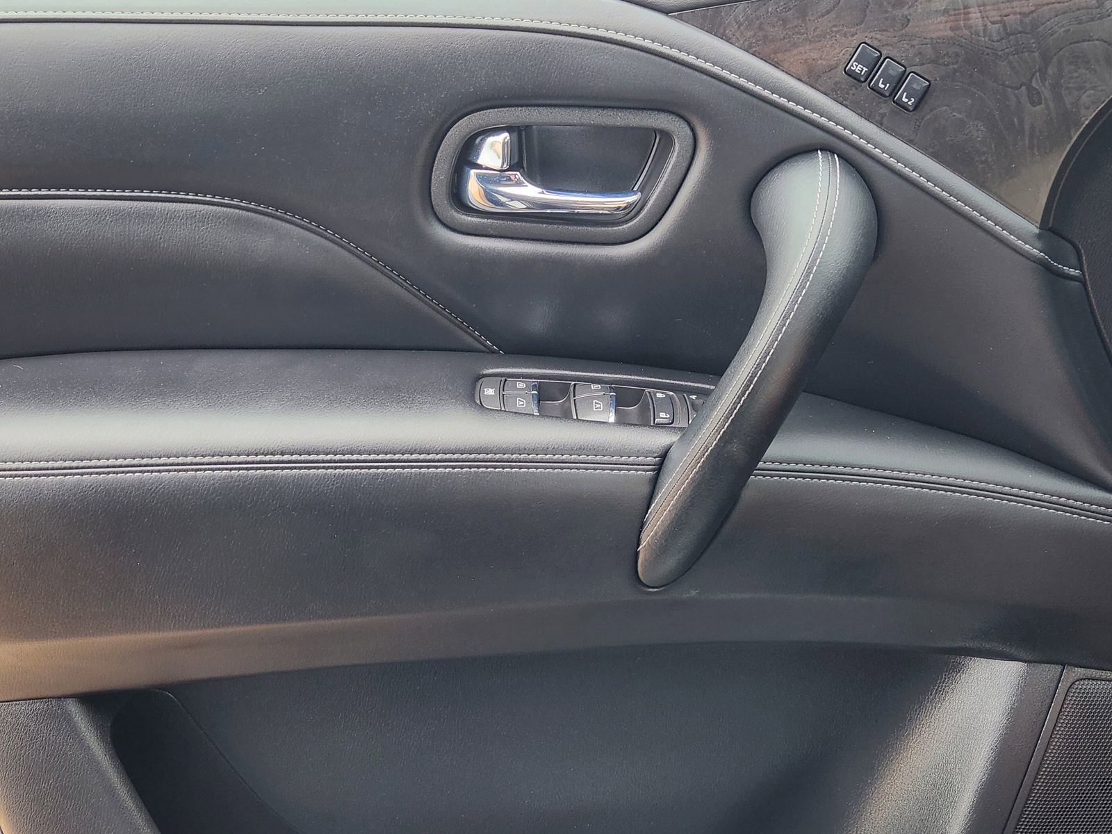 Used 2024 INFINITI QX80 Luxe RWD image 26