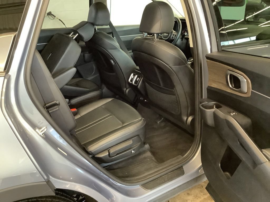 Certified 2023 Kia Sorento X-Line EX AWD/4WD image 21