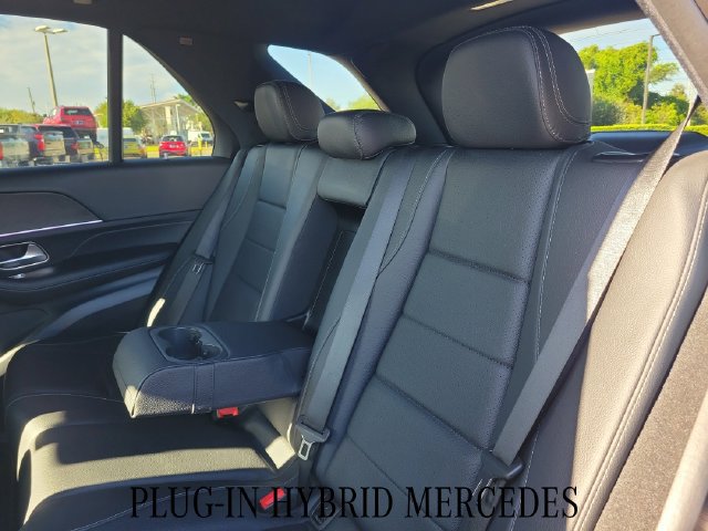 Used 2025 Mercedes-Benz GLE 450e 4MATIC image 12