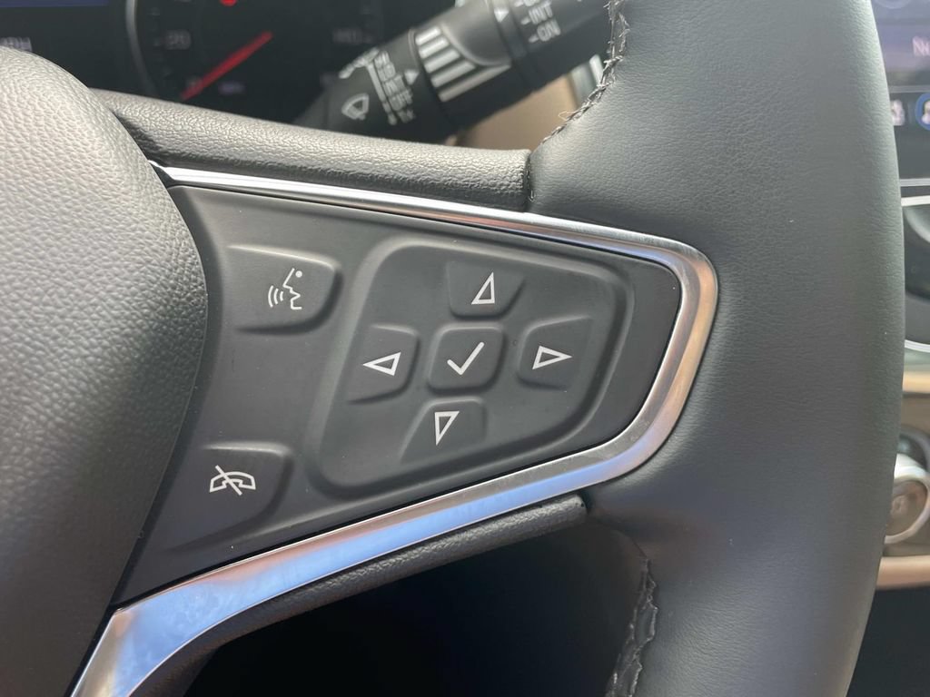 Used 2024 Chevrolet Equinox Premier FWD image 23