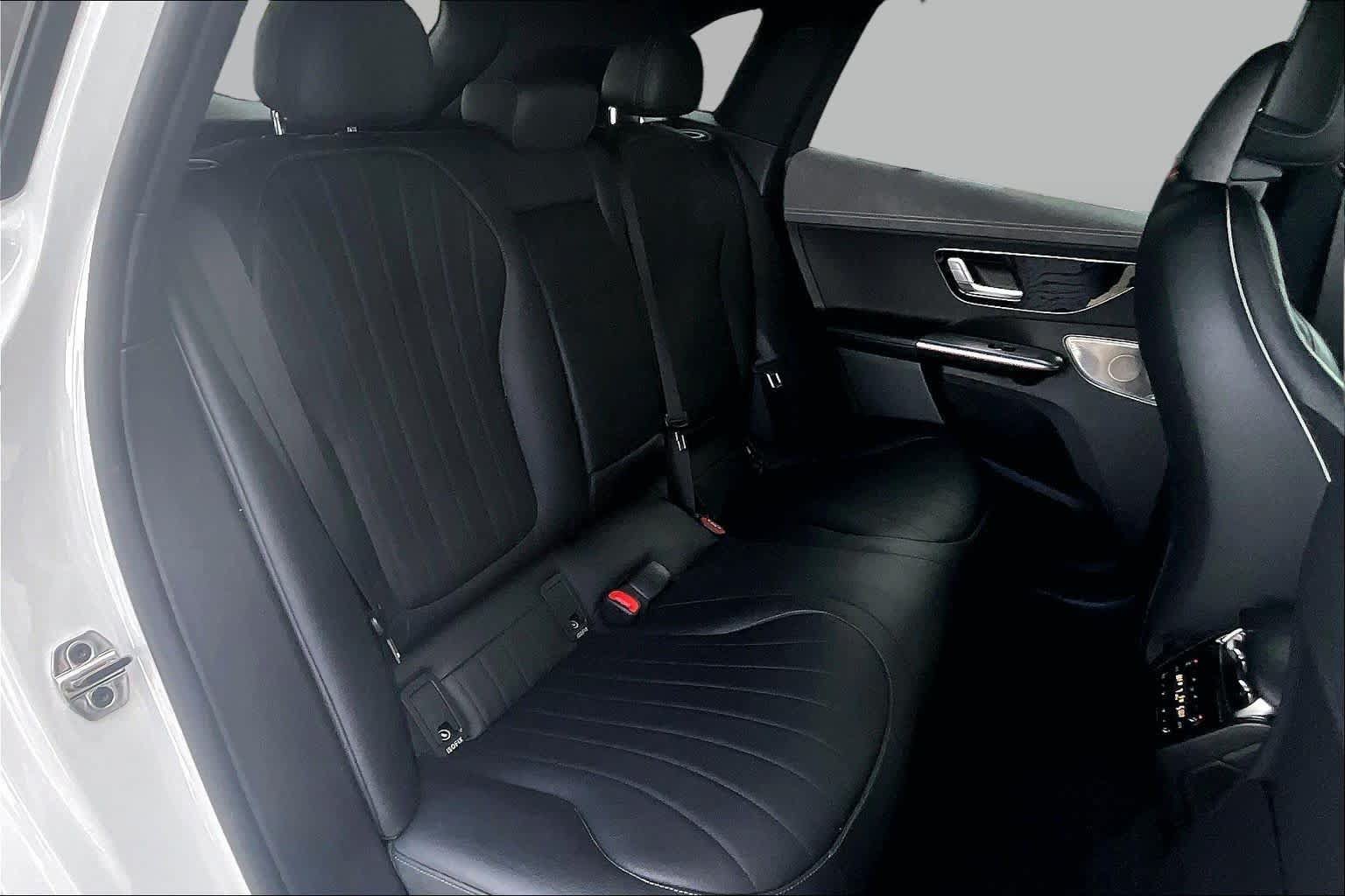 Certified 2023 Mercedes-Benz EQE 350+ 4MATIC SUV w/ Pinnacle Trim Package image 19