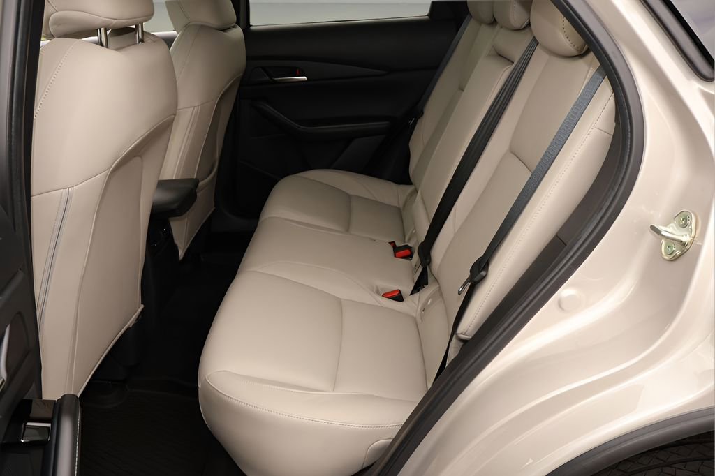 Used 2024 MAZDA CX-30 AWD 2.5 S w/ Preferred Package image 12