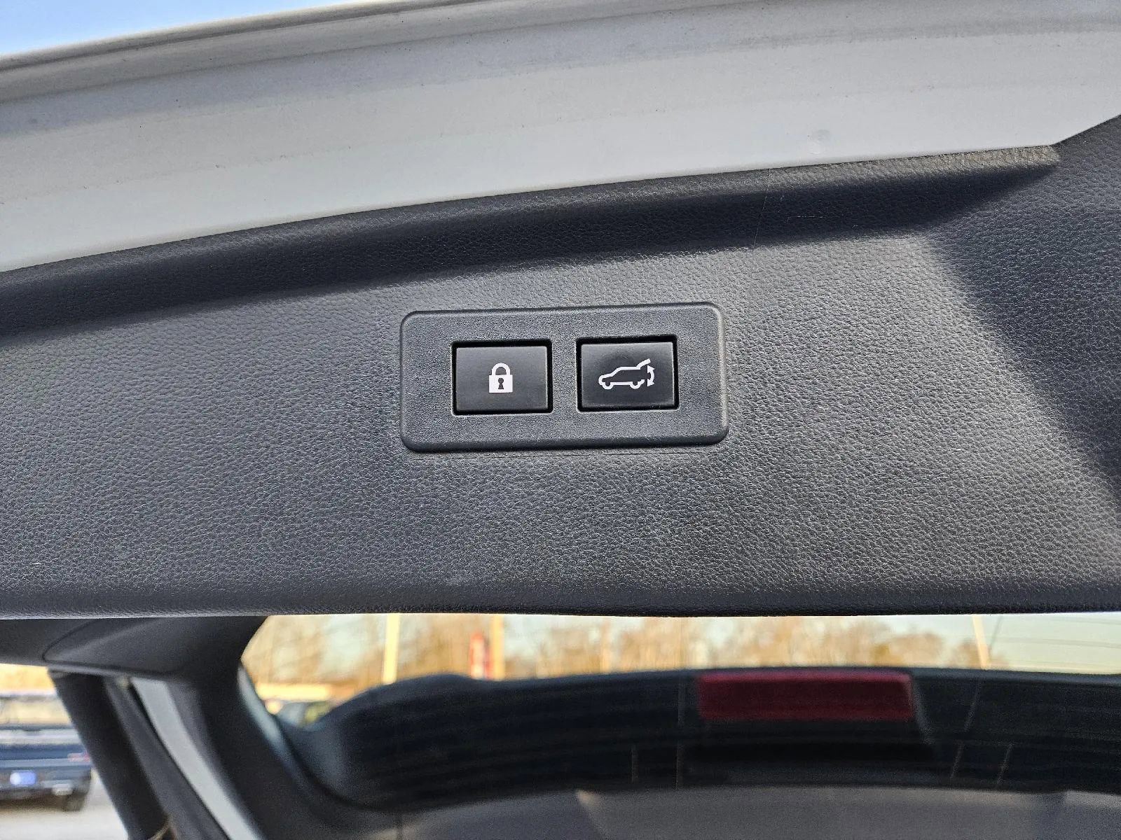 Used 2020 Subaru Outback Touring image 26