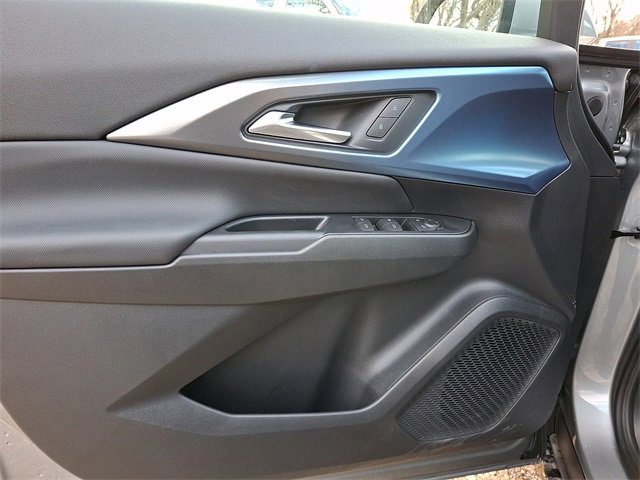 New 2026 Chevrolet Equinox EV LT image 8