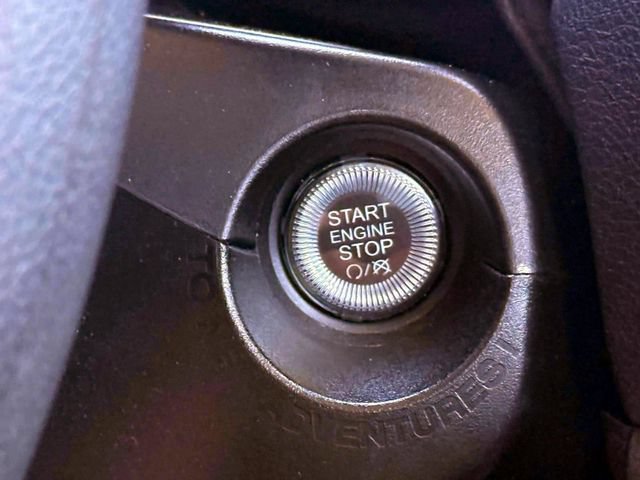 Certified 2023 Jeep Renegade Latitude AWD/4WD image 22
