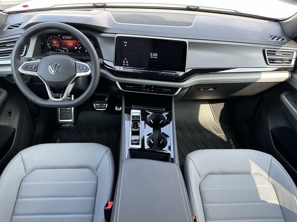 New 2026 Volkswagen Atlas Cross Sport SEL R-Line image 10