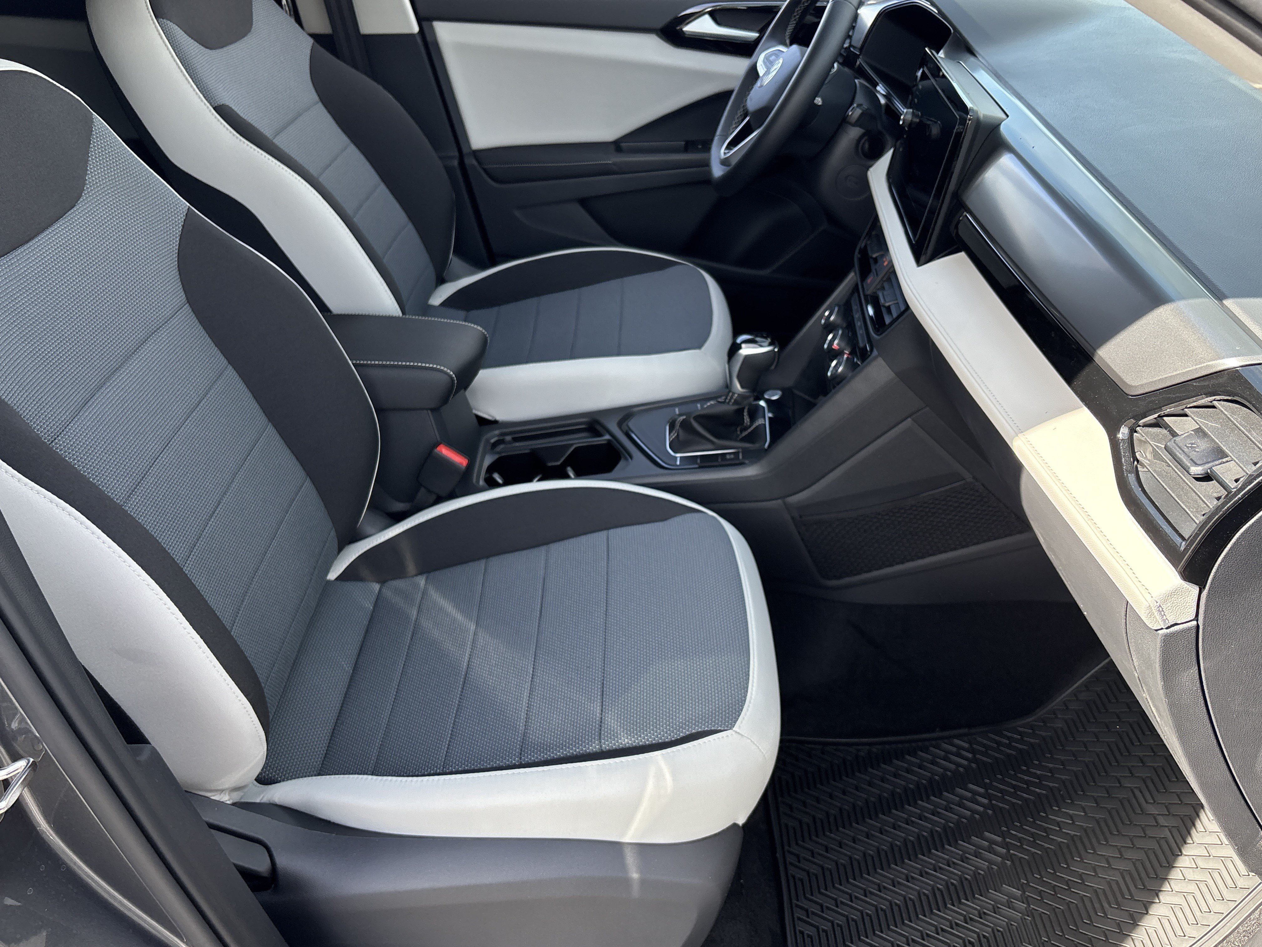 New 2026 Volkswagen Taos S FWD image 8
