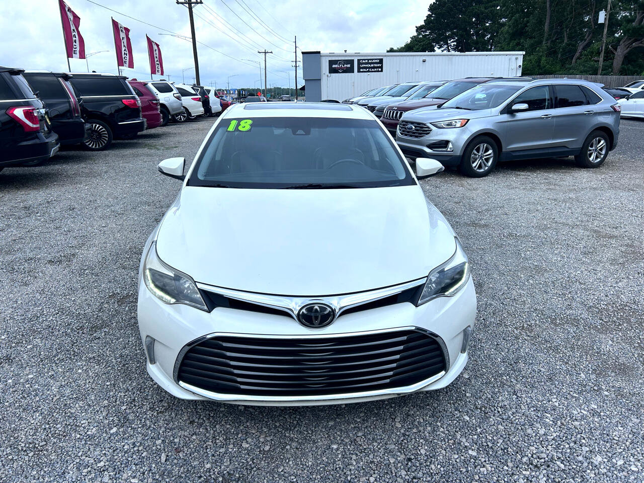 Used 2018 Toyota Avalon Limited image 17
