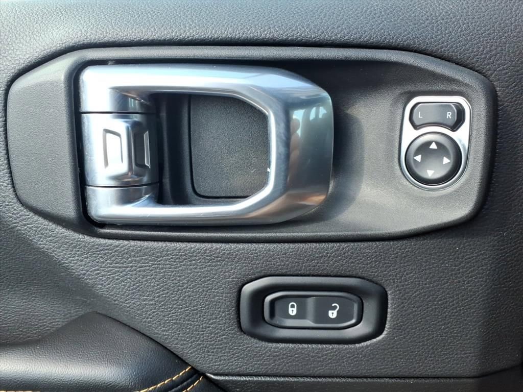 Used 2024 Jeep Wrangler Sahara 4xe image 15