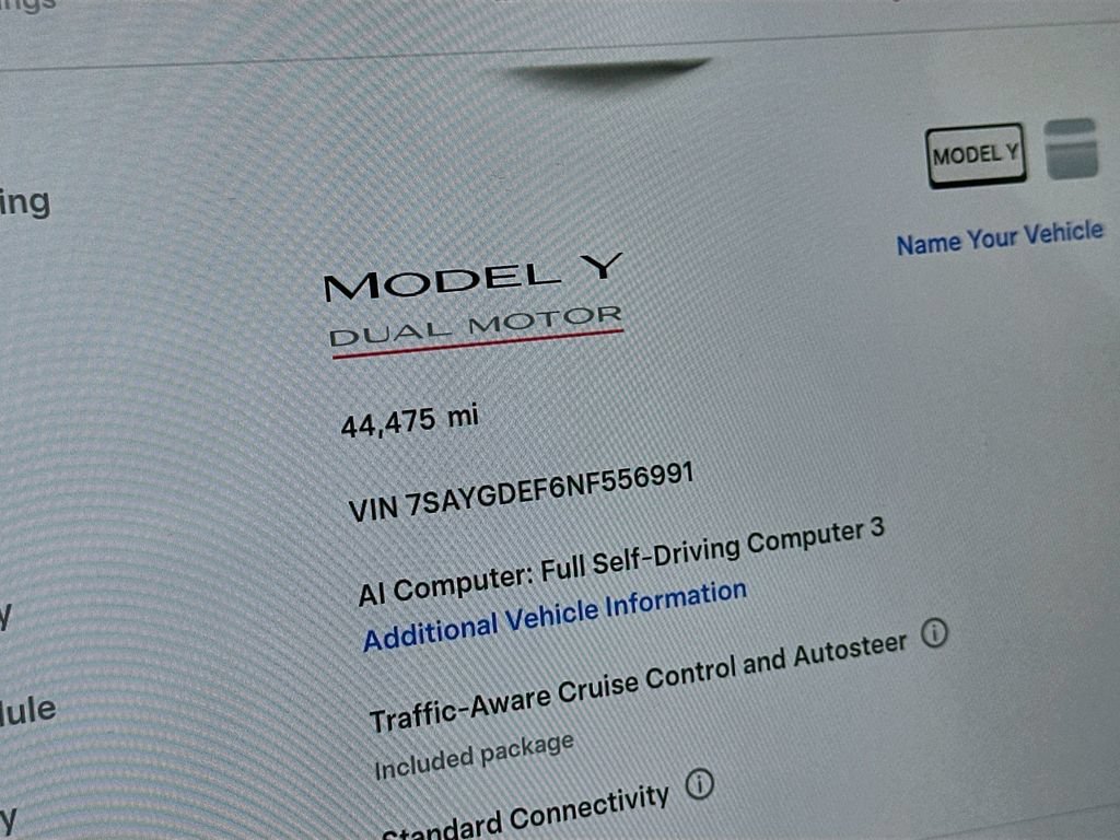 Used 2022 Tesla Model Y Performance AWD/4WD image 16