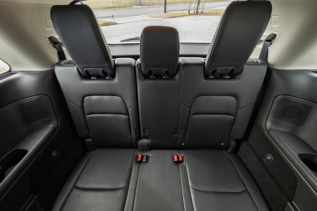 Used 2022 Nissan Pathfinder Platinum w/ Cargo Package image 16