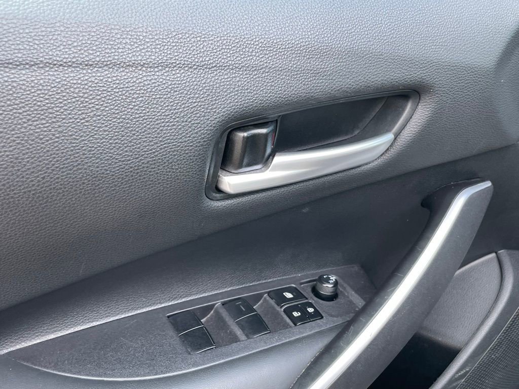 Used 2024 Toyota Corolla SE image 11