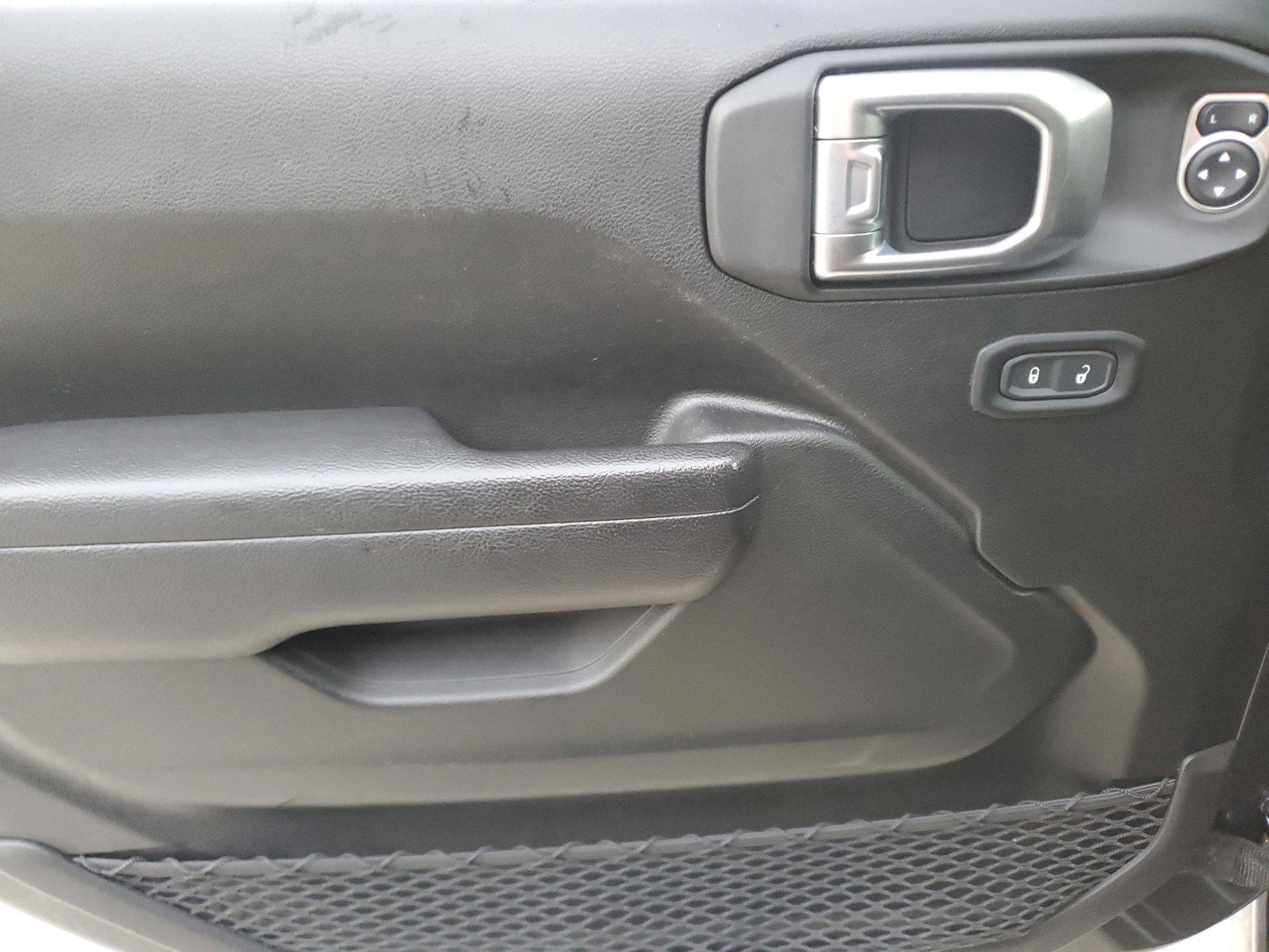 Used 2022 Jeep Wrangler Unlimited Sport w/ Sun And Sound Package image 15