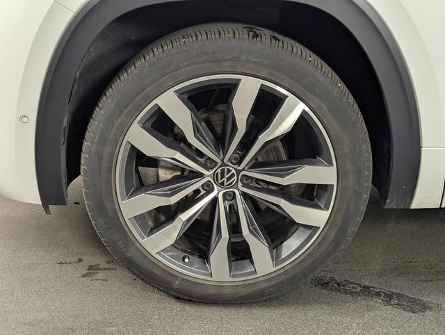 Used 2023 Volkswagen Atlas Cross Sport SEL Premium R-Line image 9