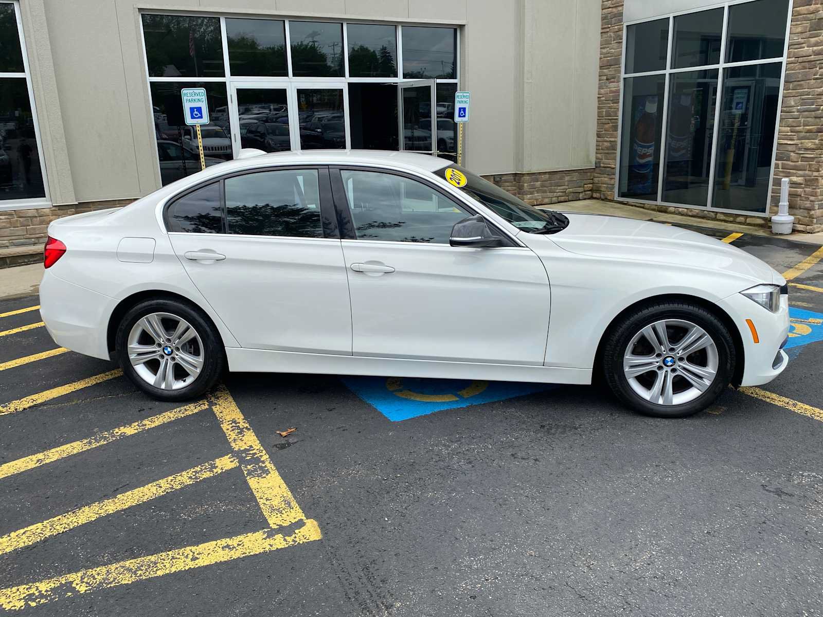 Used 2017 BMW 330i Sedan RWD image 12
