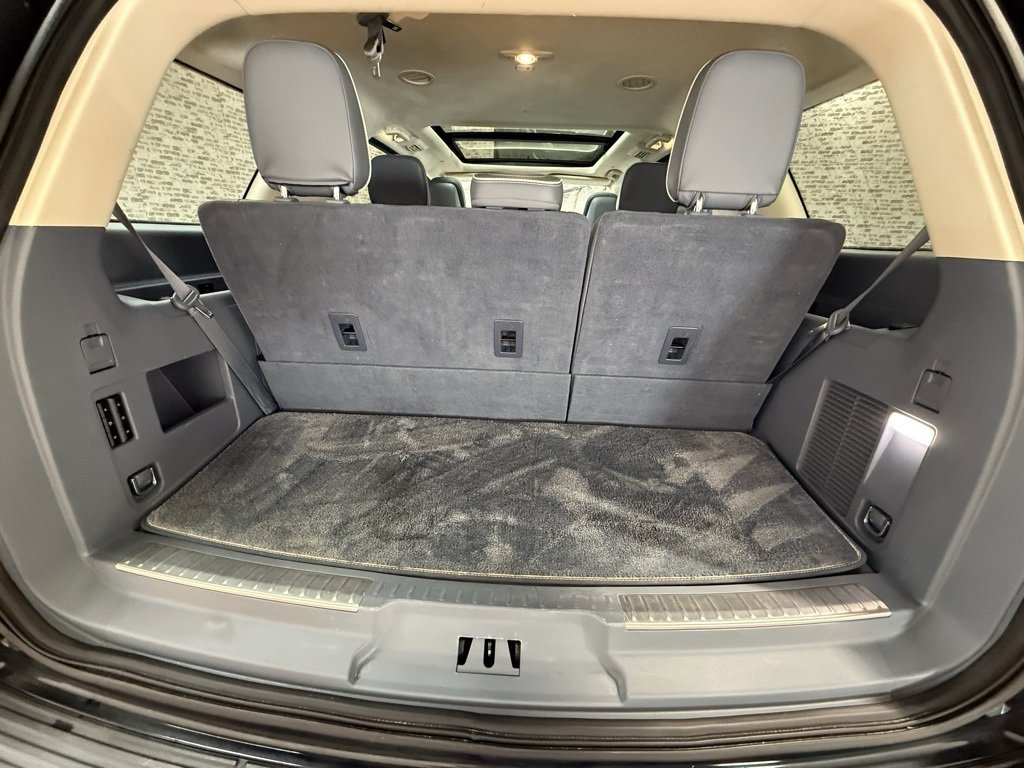 Used 2021 Lincoln Navigator Black Label w/ Cargo Convenience Package image 16