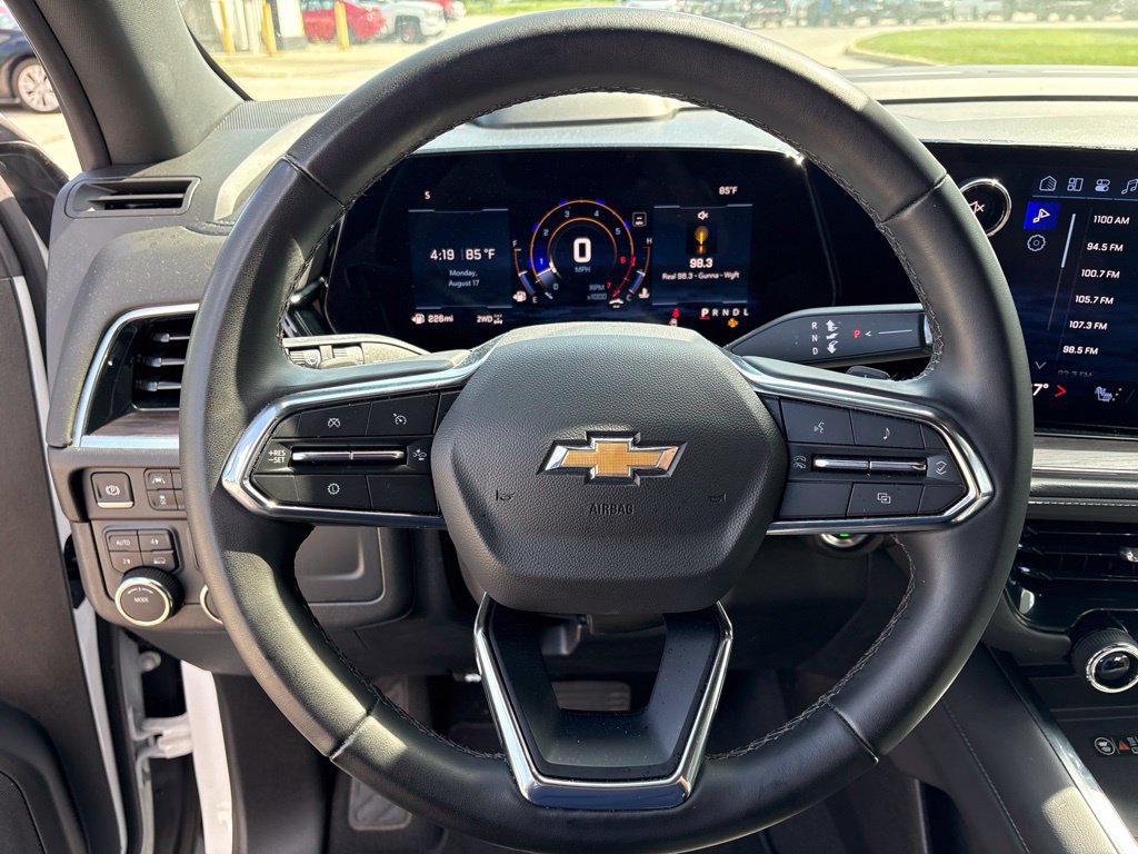 Used 2025 Chevrolet Tahoe LT AWD/4WD image 32