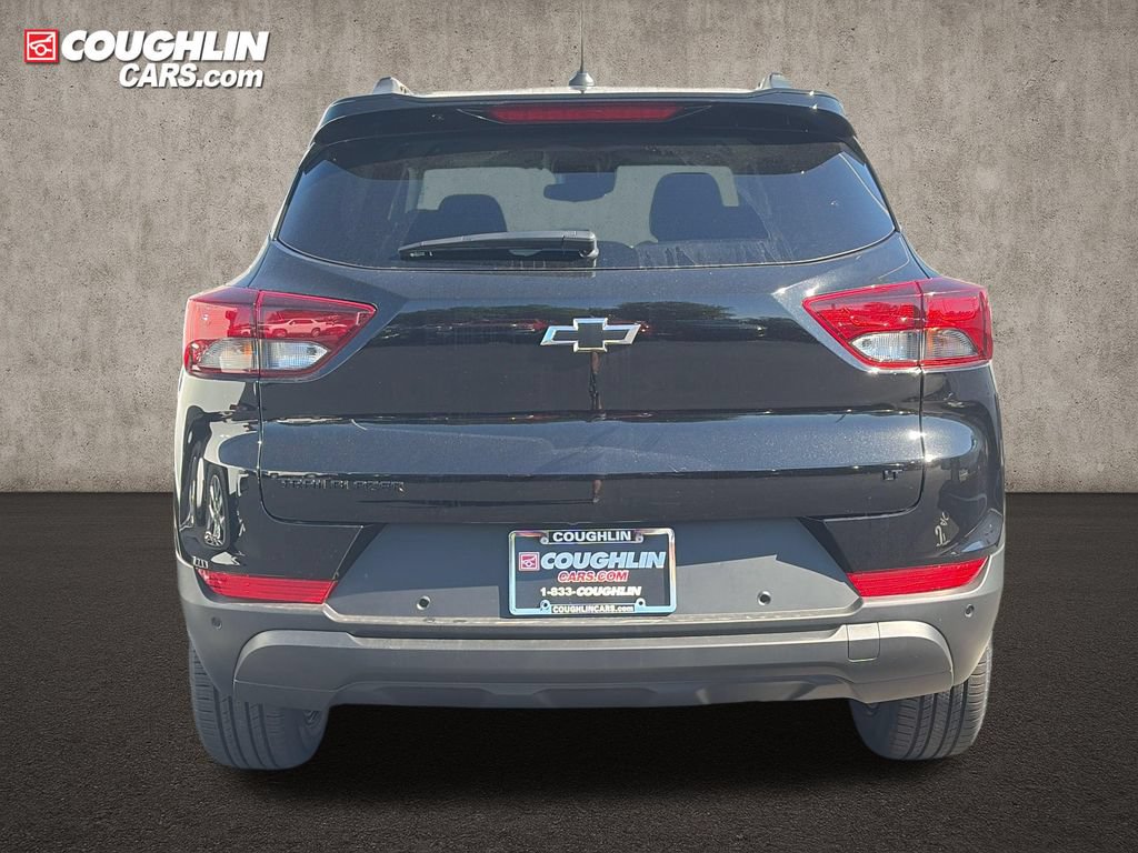 New 2026 Chevrolet TrailBlazer LT w/ Midnight Edition FWD image 5