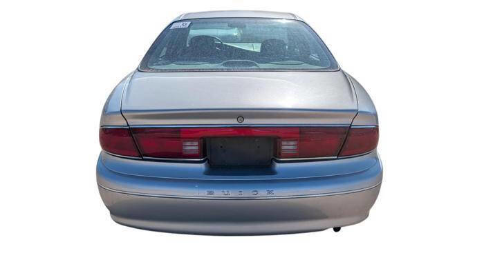 Used 2001 Buick Century Custom w/ Premium Pkg FWD image 4