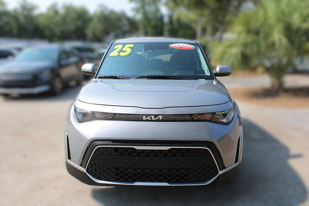 Certified 2025 Kia Soul LX w/ LX Technology Package FWD image 16