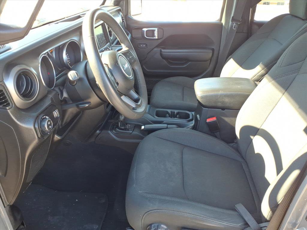 Used 2023 Jeep Gladiator Sport image 5