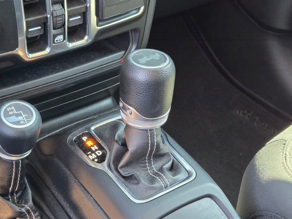 Certified 2022 Jeep Wrangler Unlimited Sahara image 27