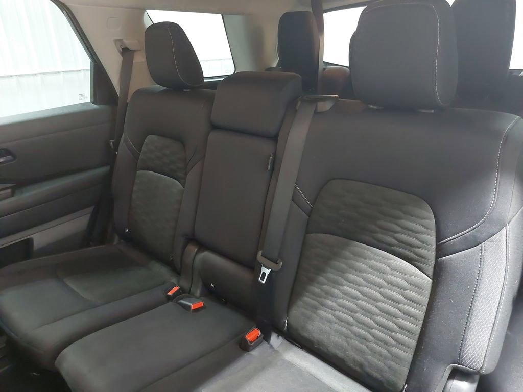 Used 2024 Nissan Pathfinder SV w/ Cargo Package image 15