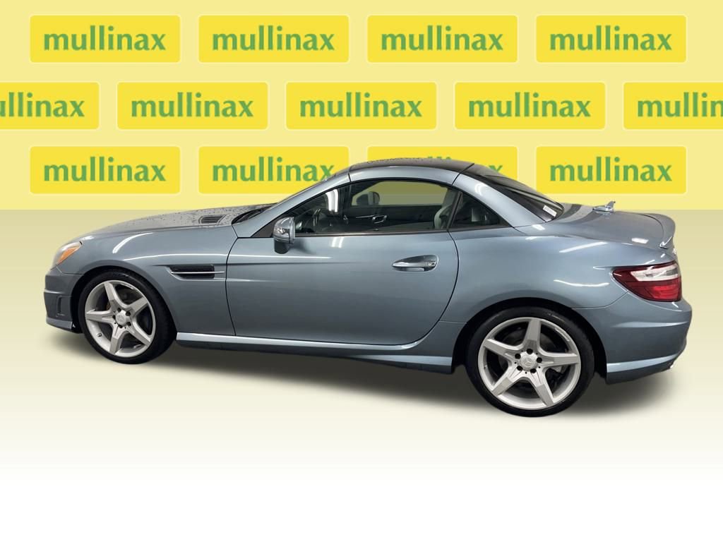Used 2013 Mercedes-Benz SLK 250 image 10