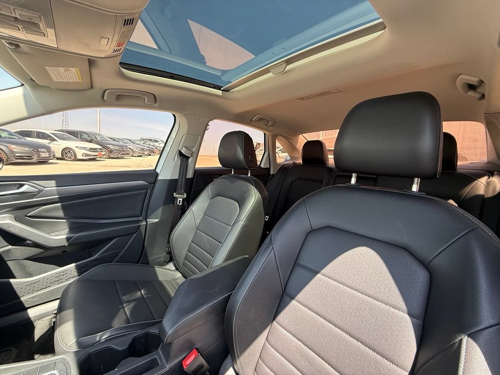Used 2024 Volkswagen Jetta SE FWD image 14