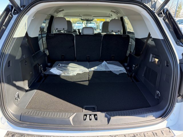 New 2026 Ford Explorer Active w/ Active Comfort Package AWD/4WD image 18