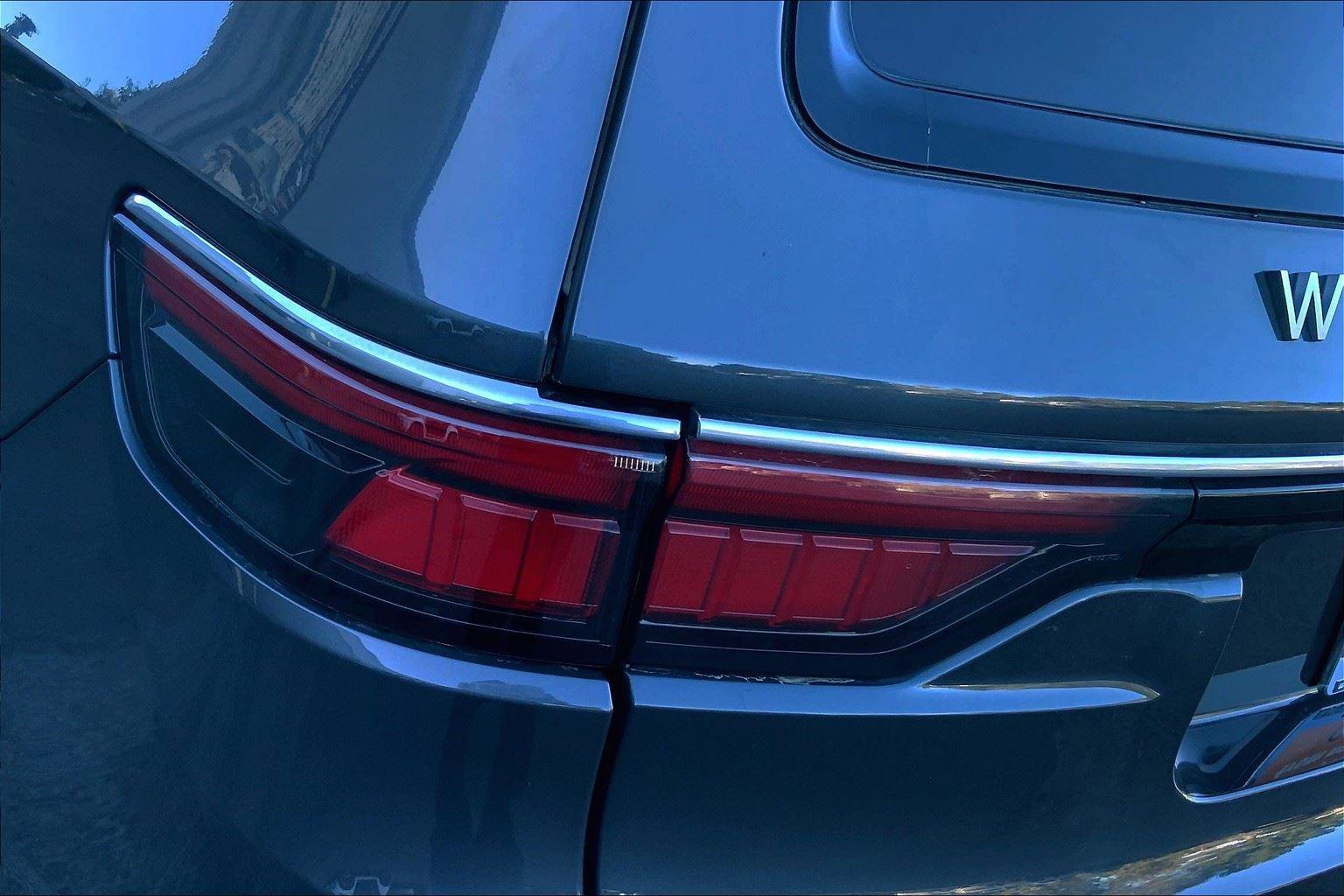 Used 2022 Jeep Wagoneer Series III w/ Flexible Seating Group image 30