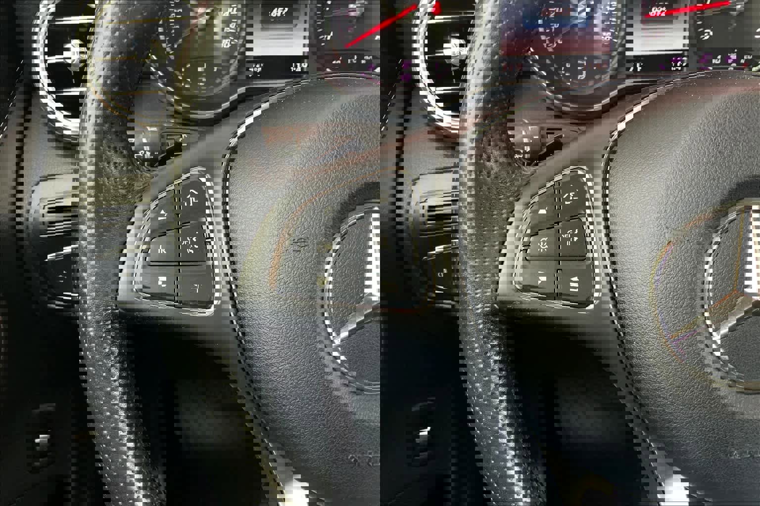 Used 2017 Mercedes-Benz GLC 300 4MATIC image 22