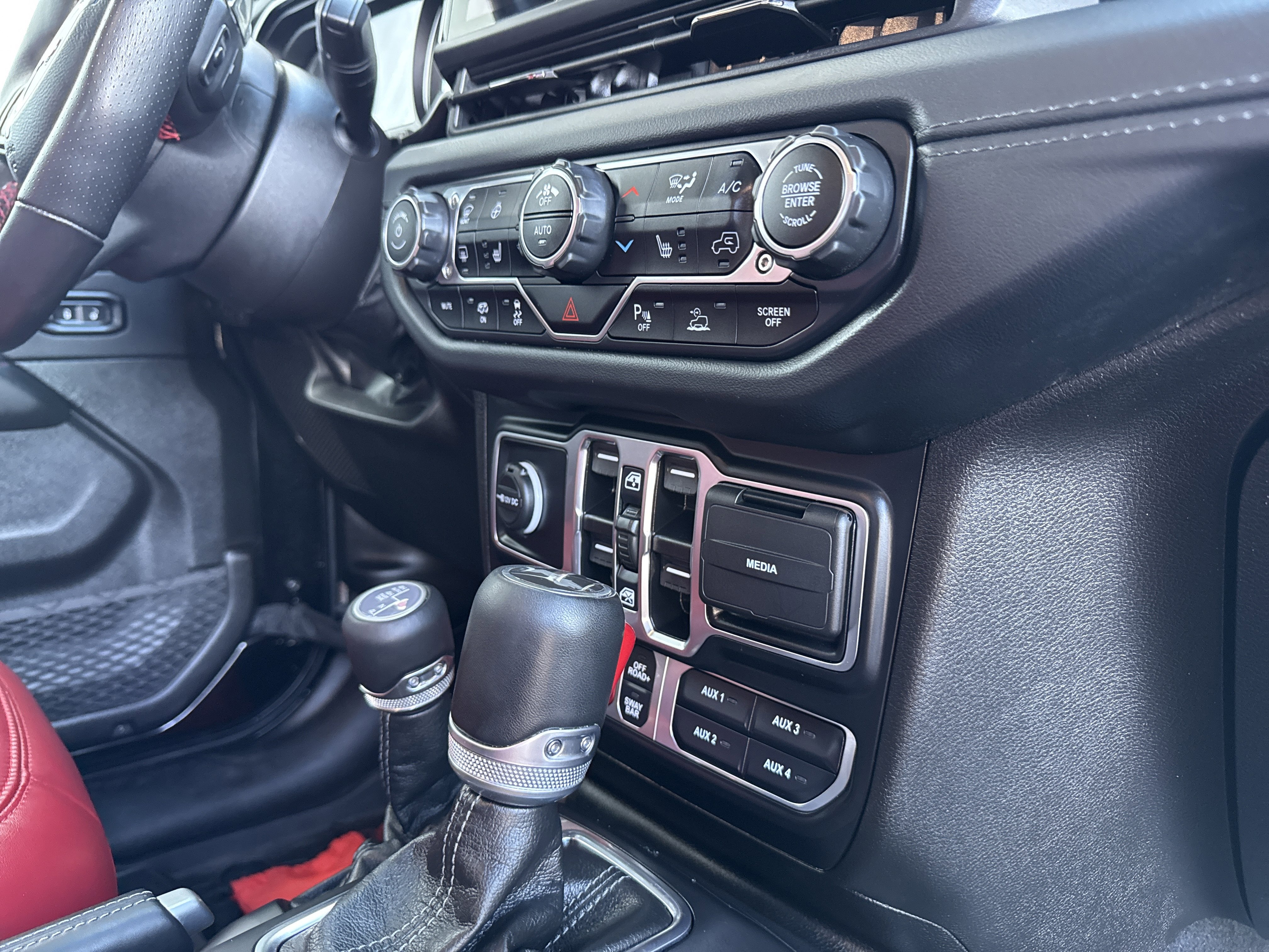 Used 2024 Jeep Wrangler Rubicon 392 image 61