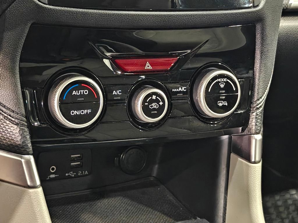 Used 2022 Subaru Forester Premium image 8