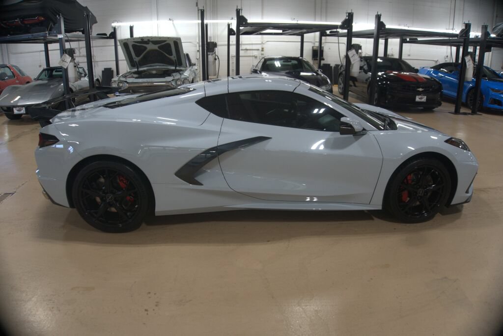 Used 2020 Chevrolet Corvette Stingray Premium Cpe w/ 3LT Preferred Equipment Group RWD image 6