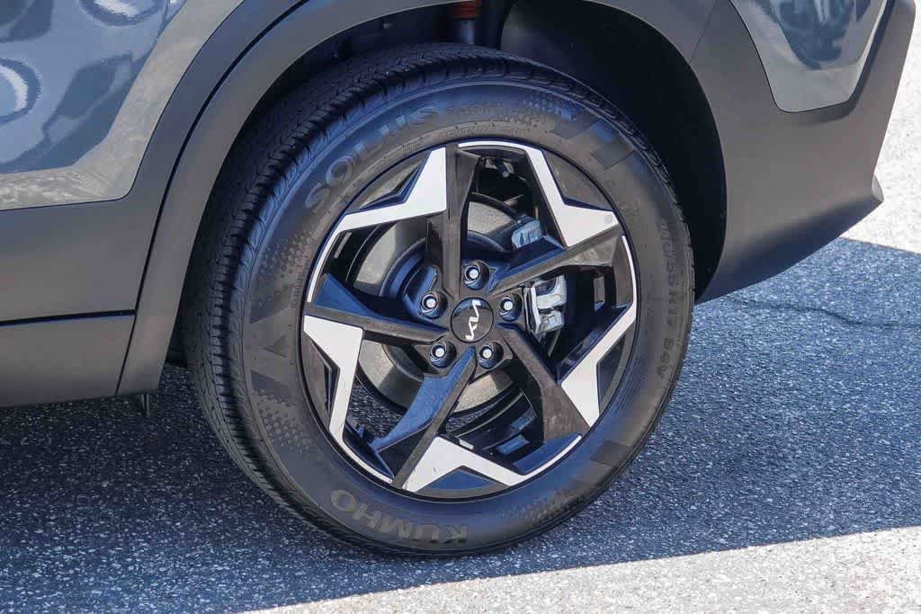 Certified 2024 Kia Seltos EX AWD/4WD image 10