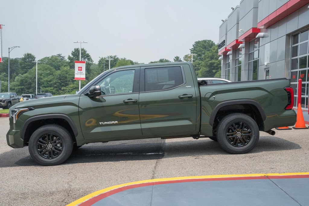 Used 2023 Toyota Tundra SR5 w/ SR5 Premium Package AWD/4WD image 4
