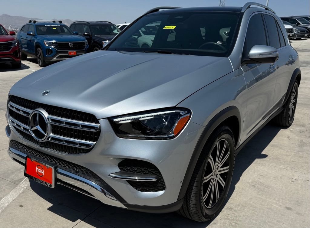 Used 2025 Mercedes-Benz GLE 450 4MATIC image 3
