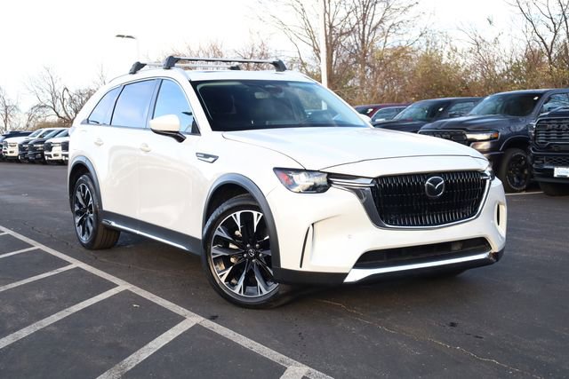 Used 2024 MAZDA CX-90 Plug-In Hybrid w/ Premium Pkg image 2