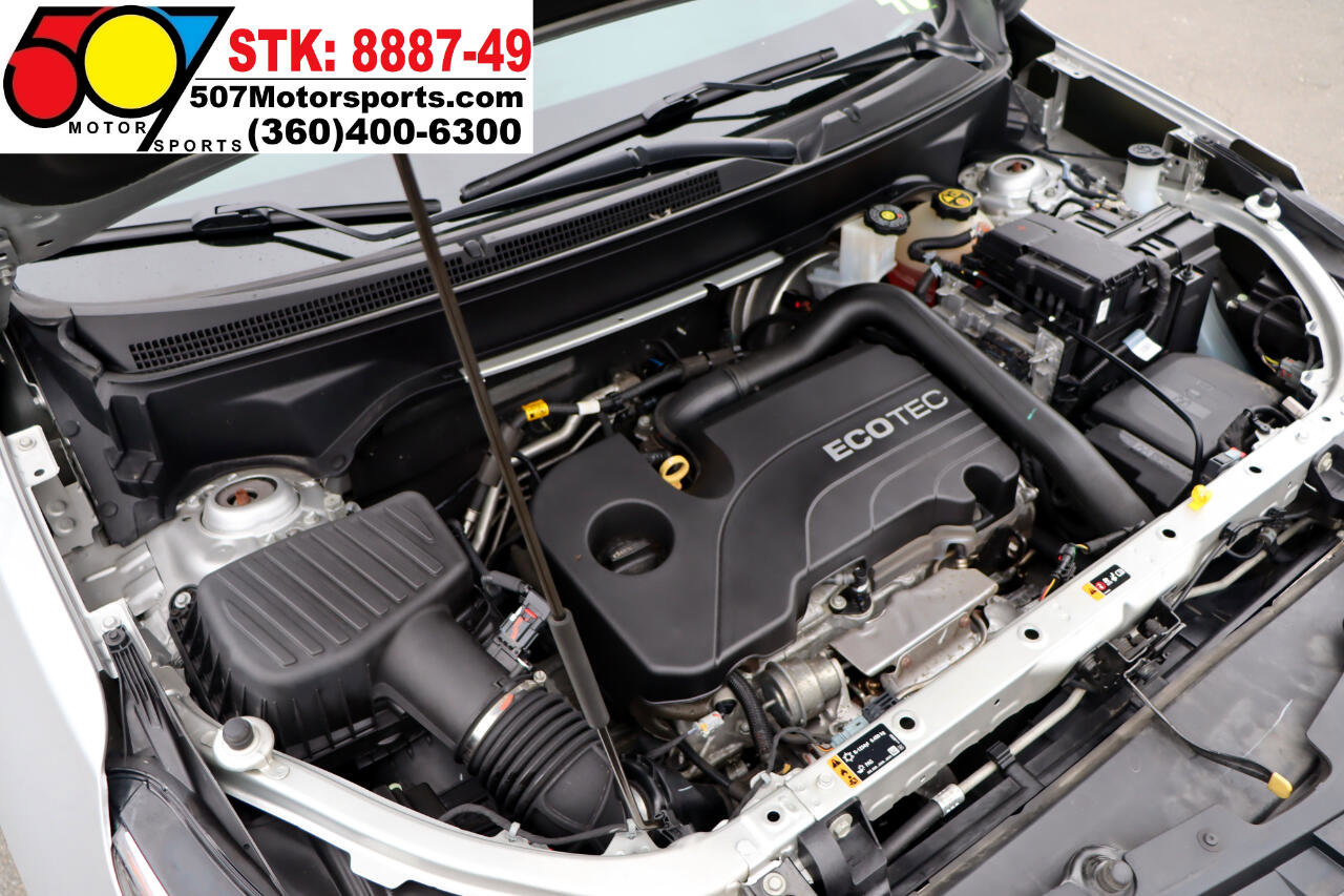 Used 2021 Chevrolet Equinox LT w/ Driver Convenience Package image 24