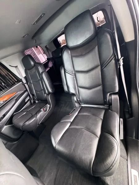 Used 2015 Cadillac Escalade Premium AWD/4WD image 20