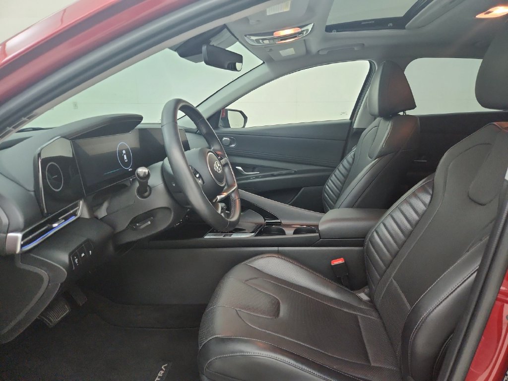 Used 2023 Hyundai Elantra Limited FWD image 20