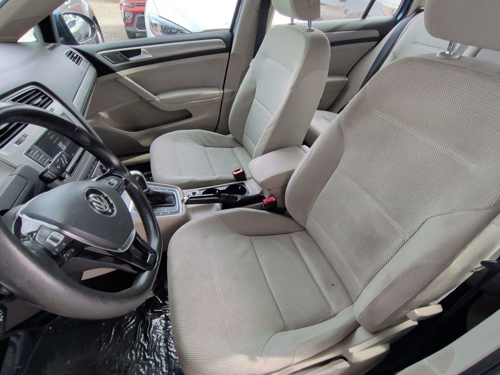 Used 2016 Volkswagen Golf S FWD image 14