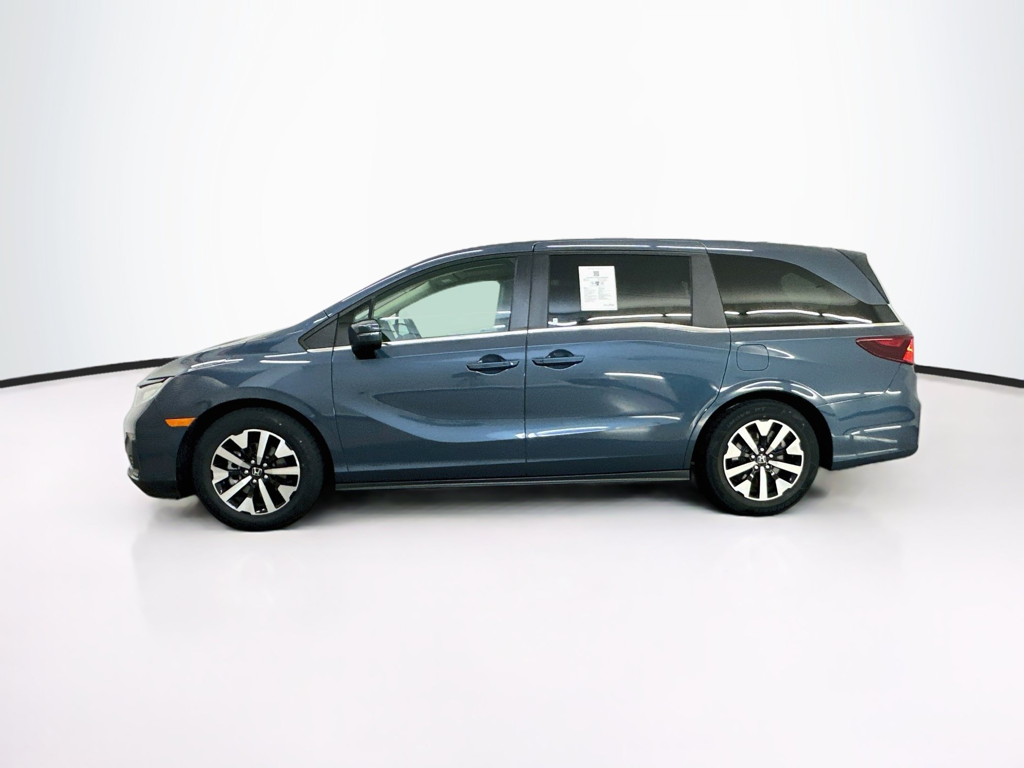 Used 2025 Honda Odyssey EX-L image 4