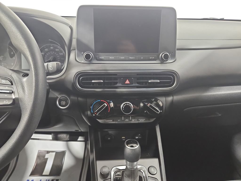 Certified 2022 Hyundai Kona SEL w/ Cargo Package AWD/4WD image 18