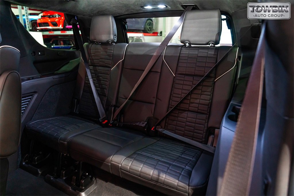 Used 2021 Cadillac Escalade Premium Luxury Platinum image 13