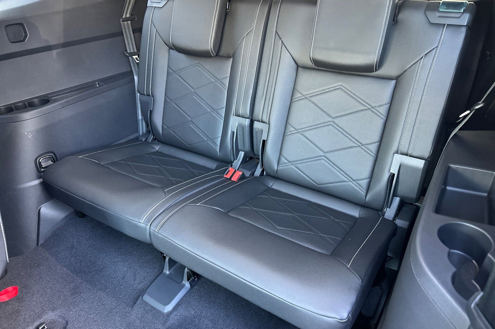 New 2026 Volkswagen Atlas SE image 14